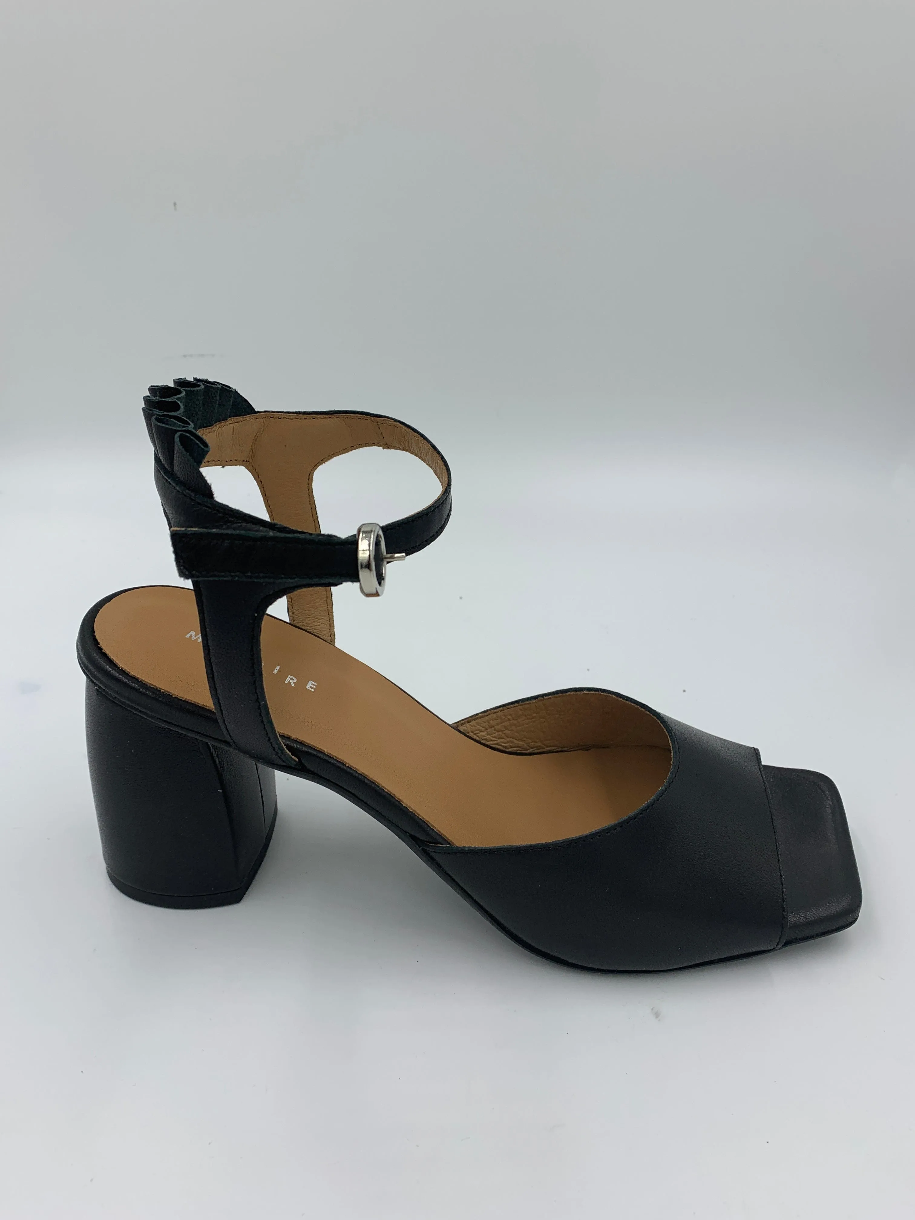 Imperfect Zamora Black Heel