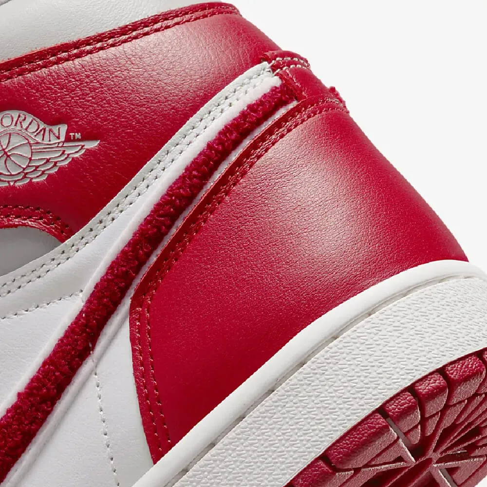 Nike Air Jordan 1 Retro High OG Sneakers, Red/White