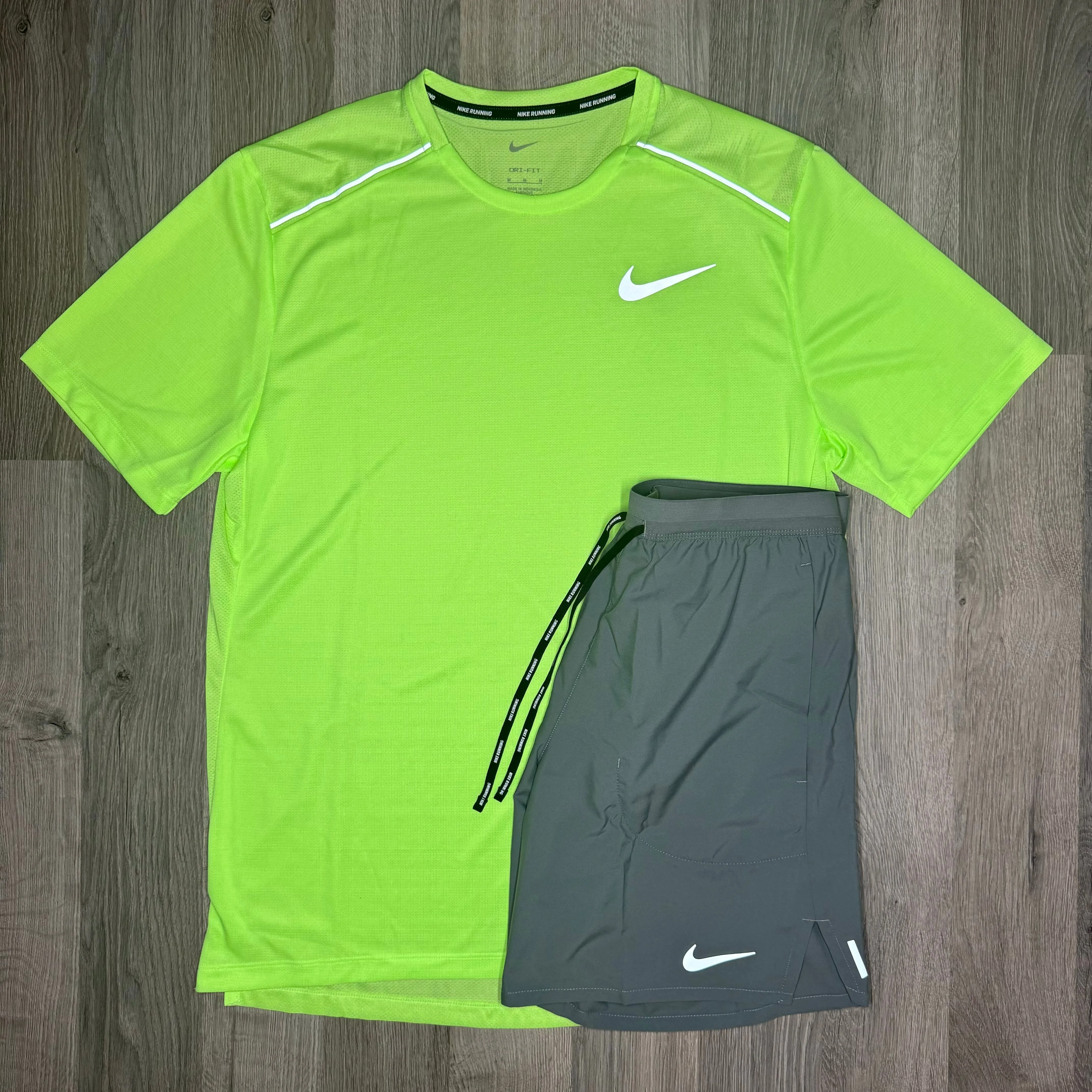 Nike Miler & Flex Stride Set - Tee & Shorts - Ghost Green / Smoke Grey