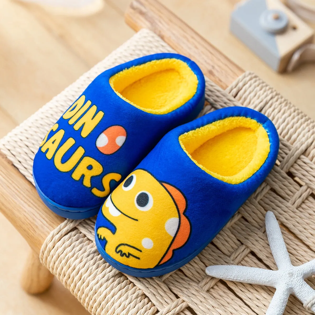 Unisex Winter Warm Soft Comfortable Kids Slippers