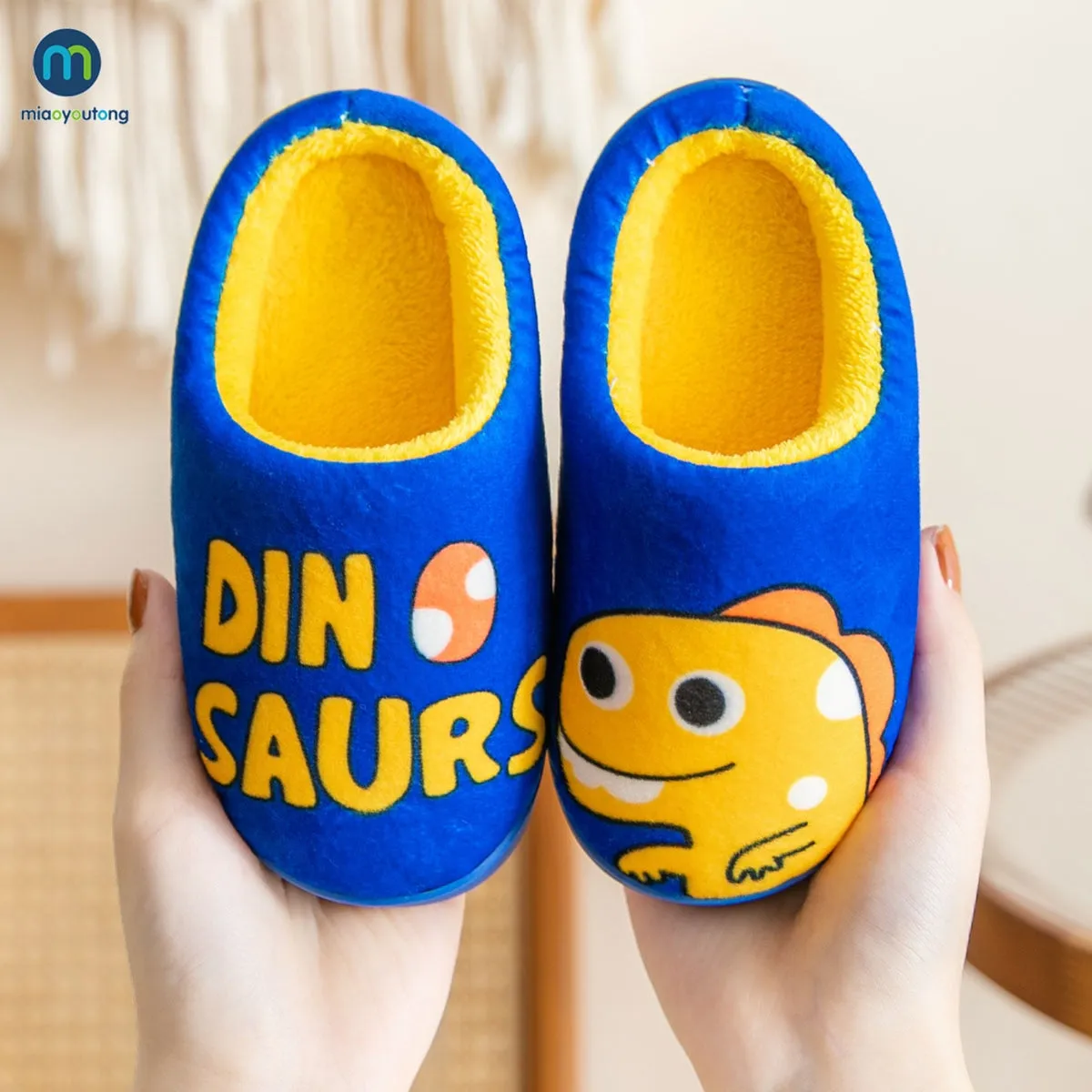 Unisex Winter Warm Soft Comfortable Kids Slippers